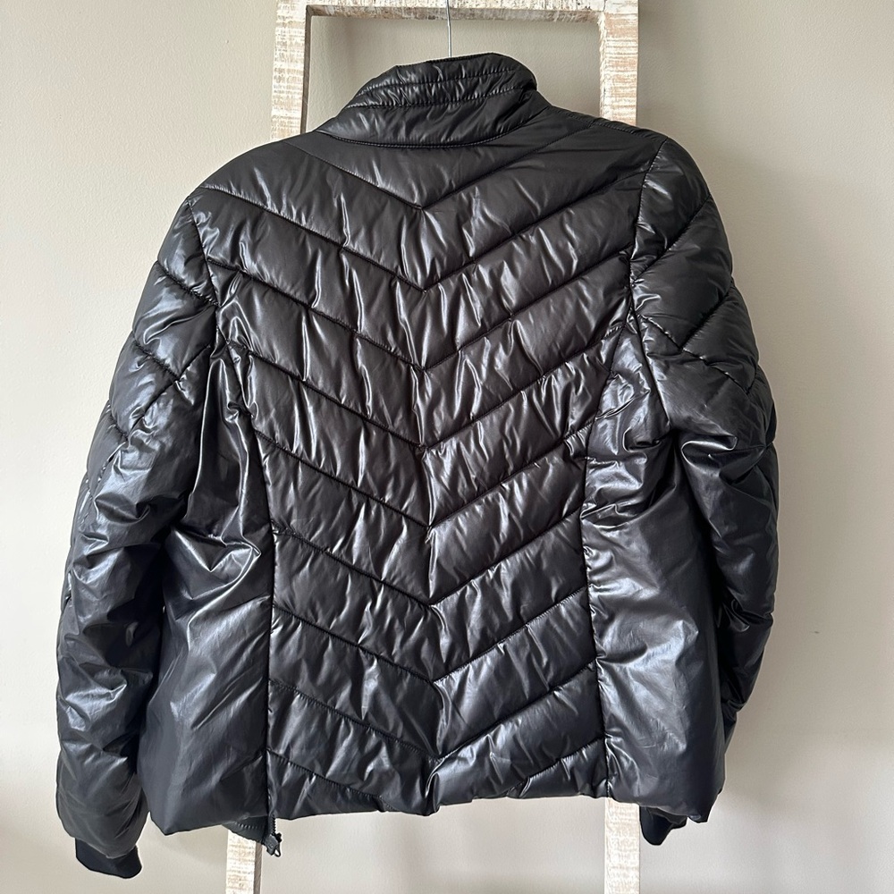 Winter jacket - Picture 2 of 2